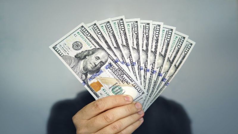 Th&ocirc;ng điệp của một số giấc chi&ecirc;m bao thấy mất tiền